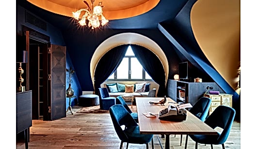 25h royalbavarian steveherud rooms peacocksuite medium 6