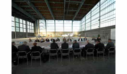 445 airport neuhardenberg konferenz 1