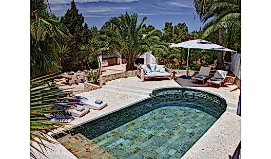 plush 74 casa media luna ibiza 91322 1