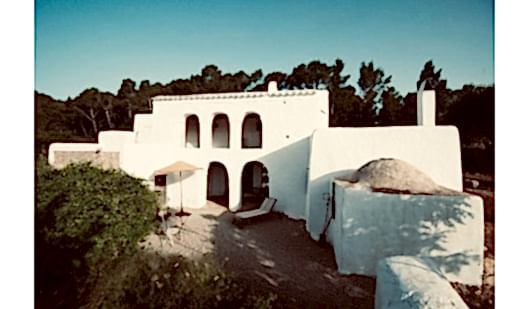 plush74 artist farmhouse ibiza 4