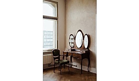 plush74 black studio 2