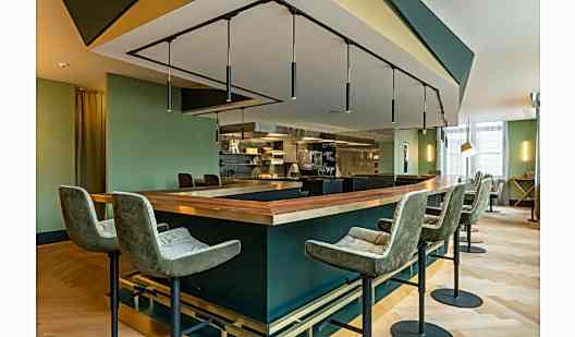 plush74 central pearl 1(1)