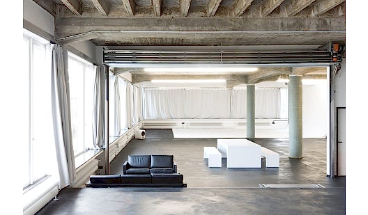 plush74 concrete glass studios 4(1)