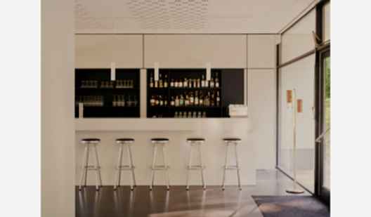 plush74 eternithaus im hansaviertel bar entrance terrace 3