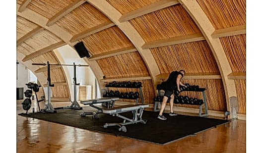 plush74 film photo event hotel greece luxury acro gym00001