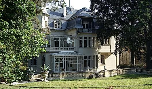 plush74 film photo shooting location scouting berlin area potsdam villa luxury garden historic40