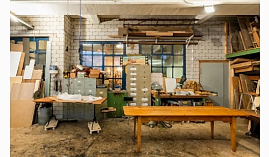 plush74 furniture restoration workshop 5