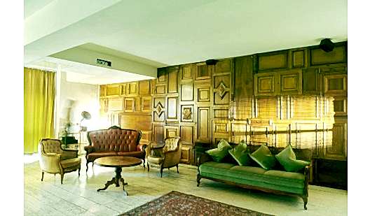 plush74 industrial boutique hotel berlin 4