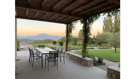 plush74 locations photo film production italy villa countryside00014