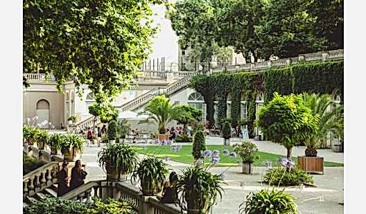 plush74 rental photo film production villa garden berlin00009