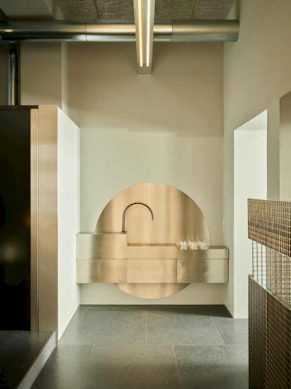 plush74 design sports studio 15