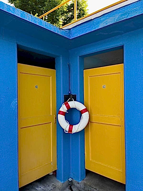 plush74 location photo film event switzerland vulpera lido pool outdoor color 49