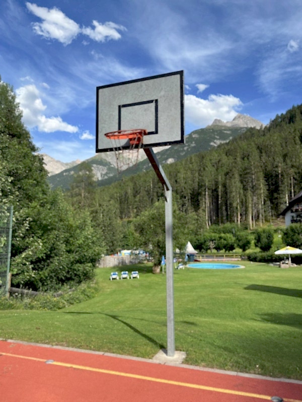 plush74 location photo film event switzerland vulpera lido pool outdoor color 85