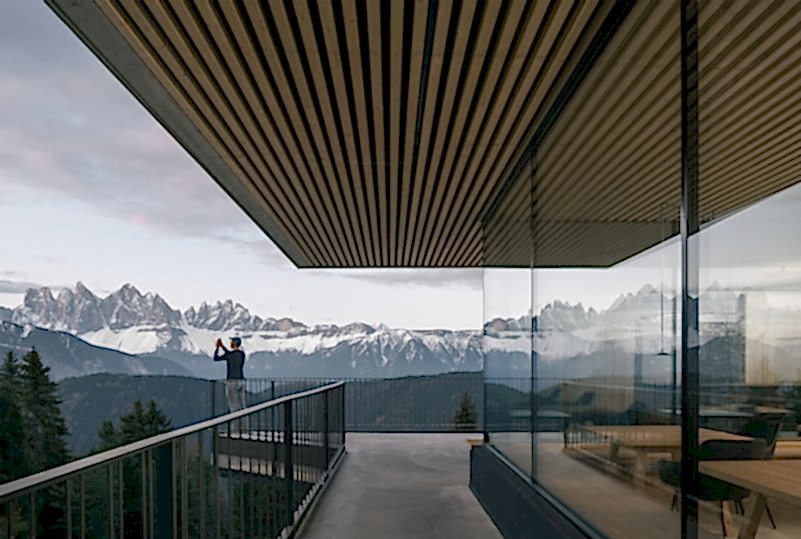 plush74 rental location photo film italy dolomites apartments mountain00020