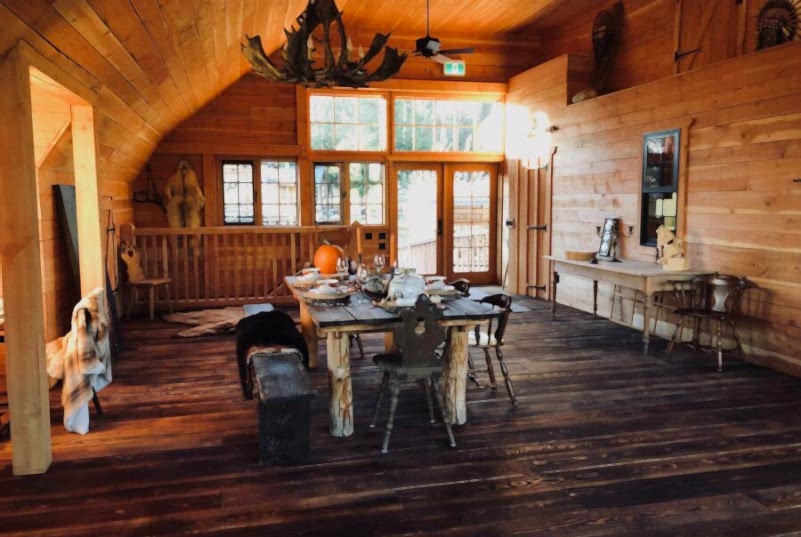 plush74 serene lakefront solar cabins retreat 1