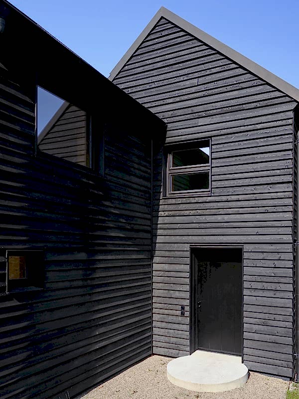 plush74 the modern lake house 40